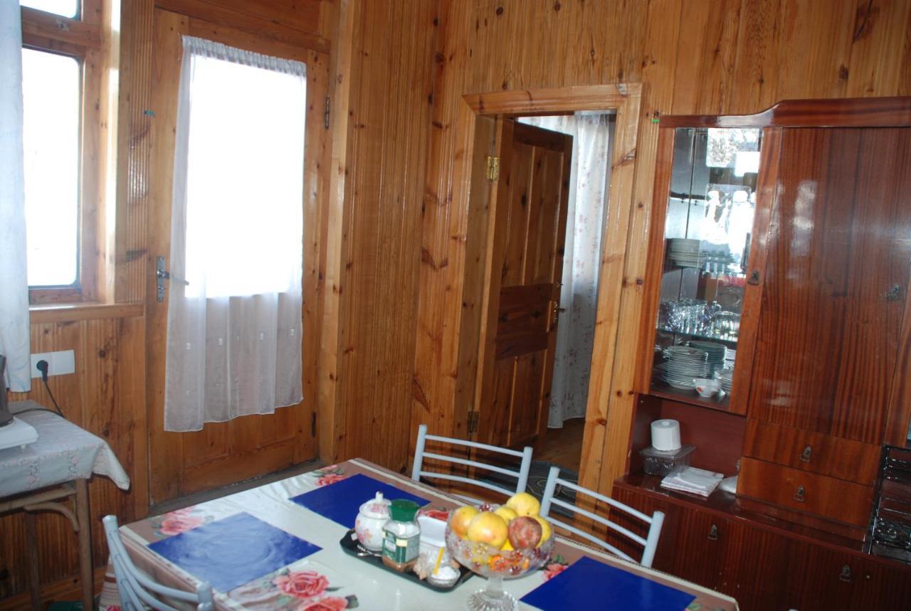 Keti Pilpani Guesthouse Mestia Exterior photo